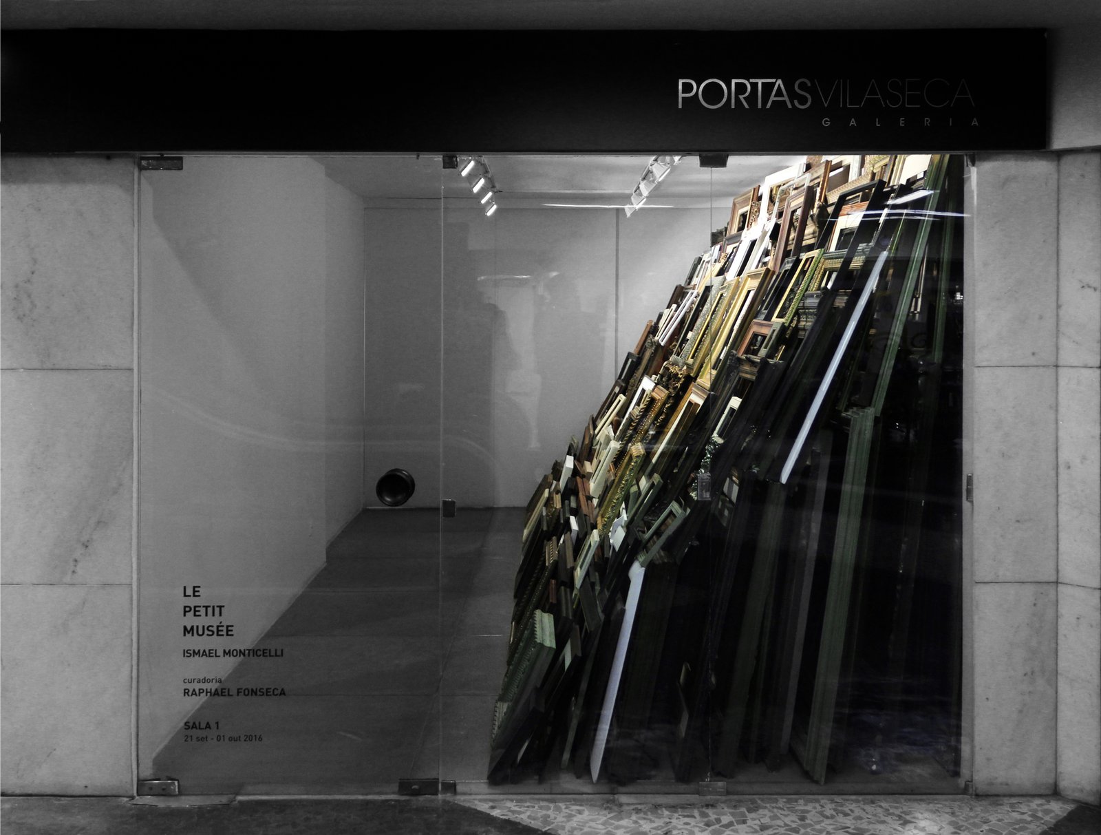 https://portasvilaseca.uint.studio/wp-content/uploads/2024/06/sala-1-433_-2_-melhorada.jpg