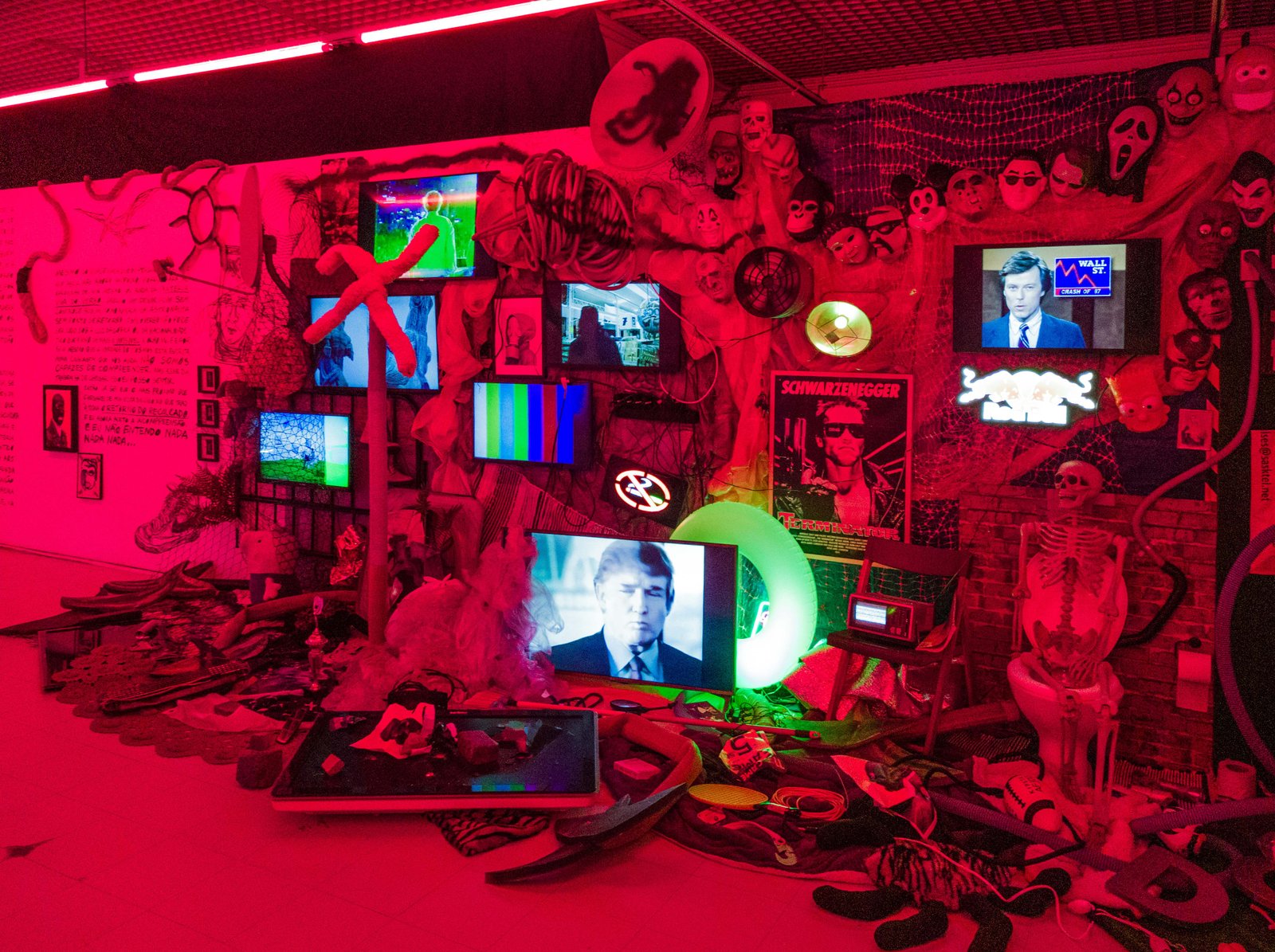 https://portasvilaseca.uint.studio/wp-content/uploads/2025/03/Randolpho-Lamonier-Bienal-do-Mercosul-005-1.jpg