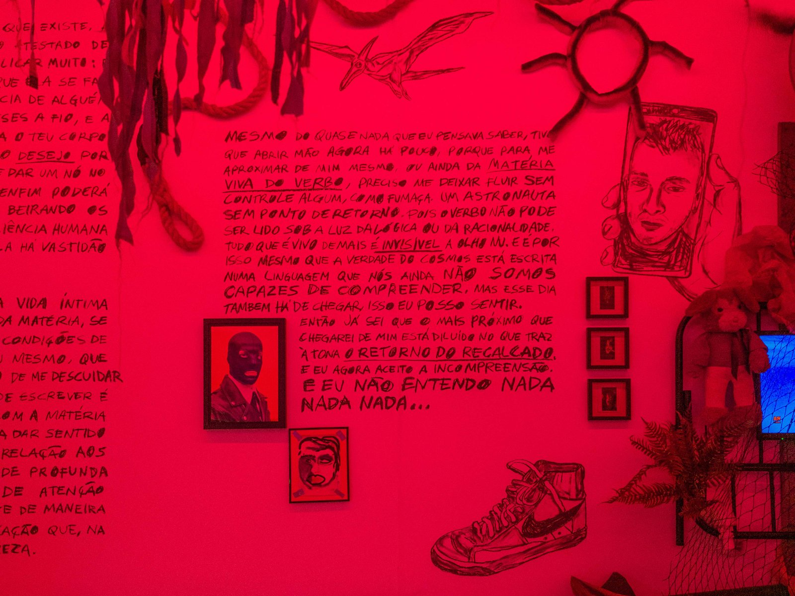 https://portasvilaseca.uint.studio/wp-content/uploads/2025/03/Randolpho-Lamonier-Bienal-do-Mercosul-011.jpg
