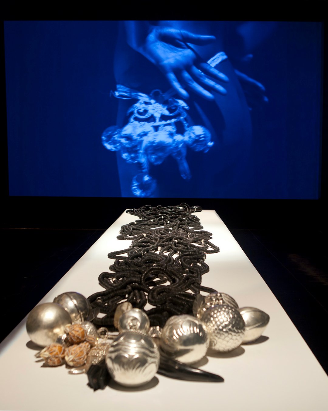 https://portasvilaseca.uint.studio/wp-content/uploads/2025/06/nadia_bienal_006.jpg